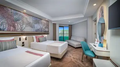 DELPHIN PALACE