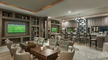Delphin Palace
