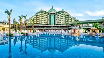 Delphin Palace