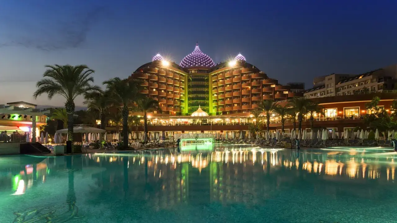 Delphin Palace
