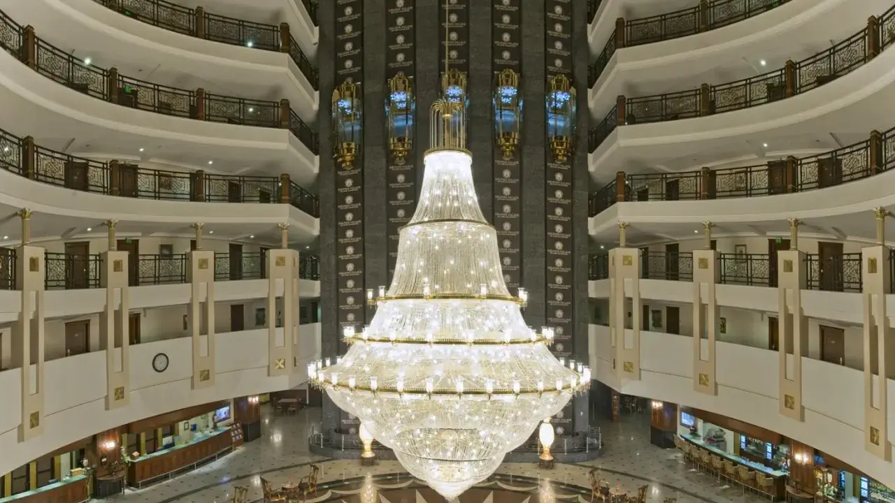 Delphin Palace