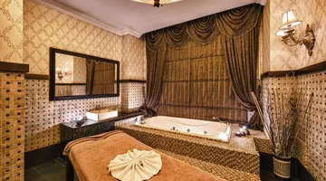 Delphin Palace