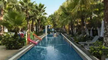 Delphin Palace
