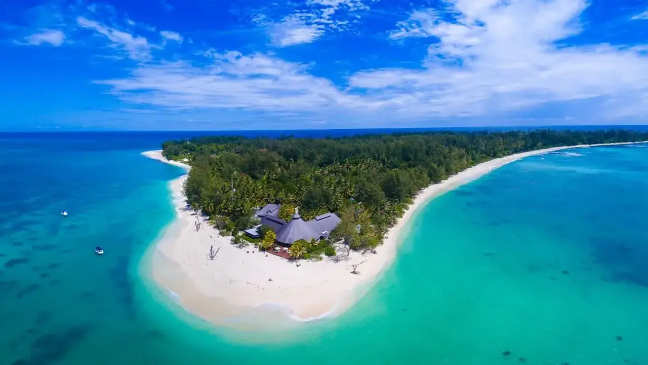 Denis Private Island