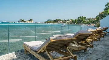 Denise Beach Hotel and Apartments