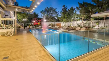Denise Beach Hotel and Apartments