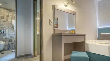 Denise Beach Hotel and Apartments