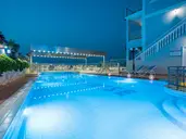 Denise Beach Hotel and Apartments