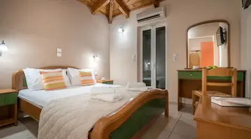 Denise Beach Hotel and Apartments