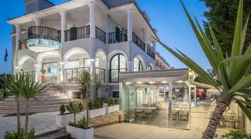 Denise Beach Hotel and Apartments