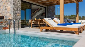 DEOS LUXURY SUITES