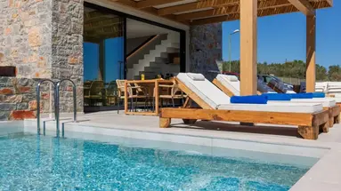 DEOS LUXURY SUITES