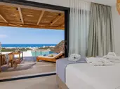 DEOS LUXURY SUITES