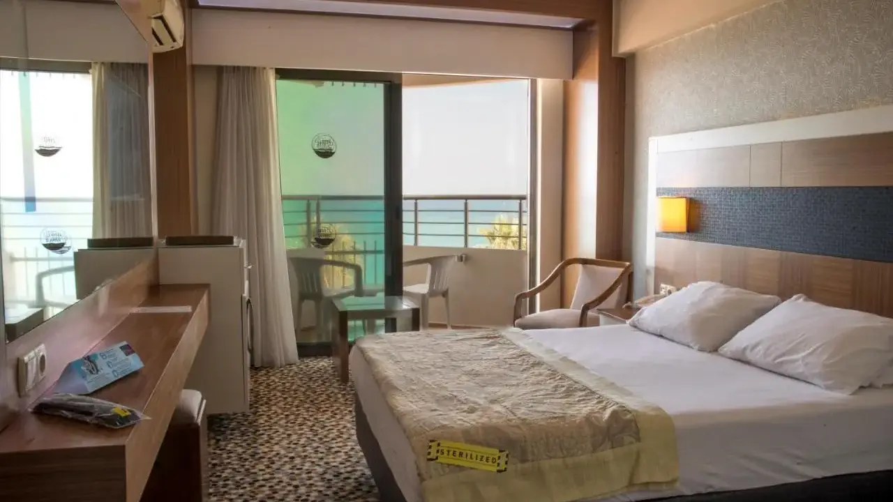 DERICI HOTEL