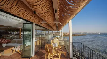 DESERT ROSE RESORT