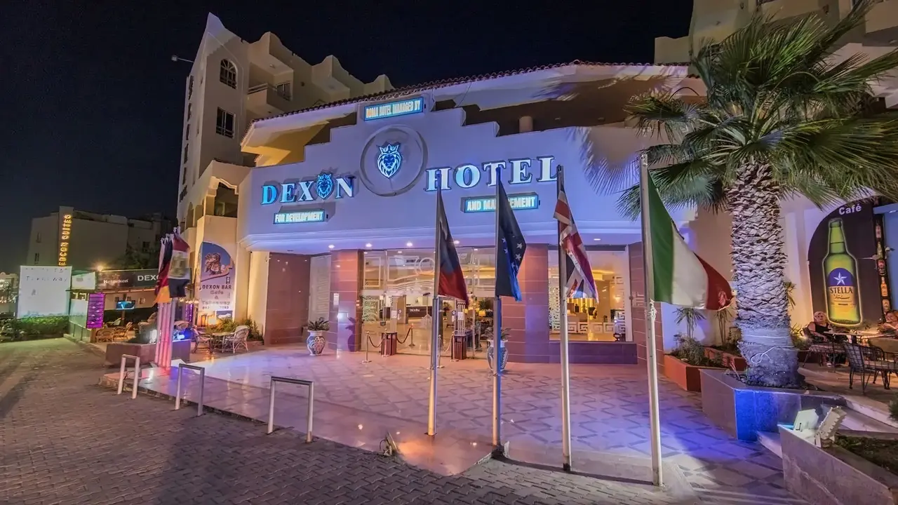 Dexon Roma (ex. Hostway Aqua Park)
