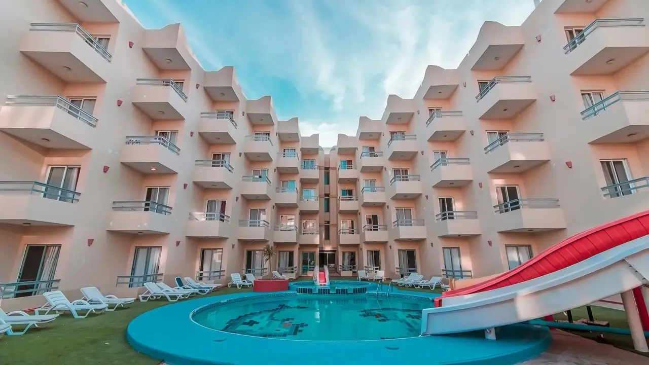 Dexon Roma (ex. Hostway Aqua Park)