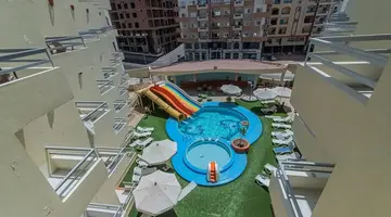 Dexon Roma (ex. Hostway Aqua Park)