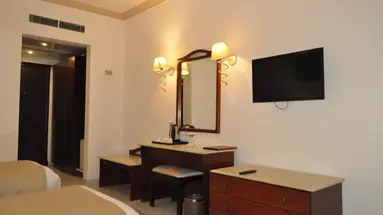 DEXON Roma Hotel & Aqua Park ***
