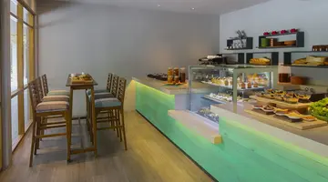 Dhigali Maldives 5