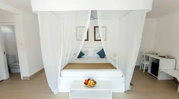 Dhow Inn Boutique Hotel