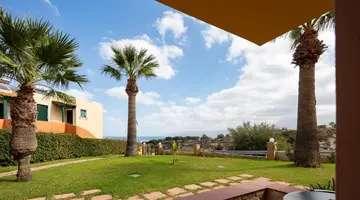Dia Apartments
