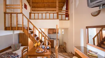 Dia Apartments