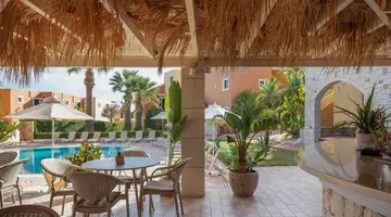 Dia Apartments
