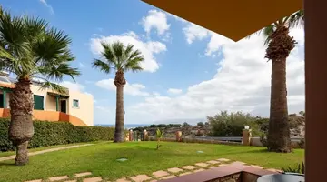 Dia Apartments