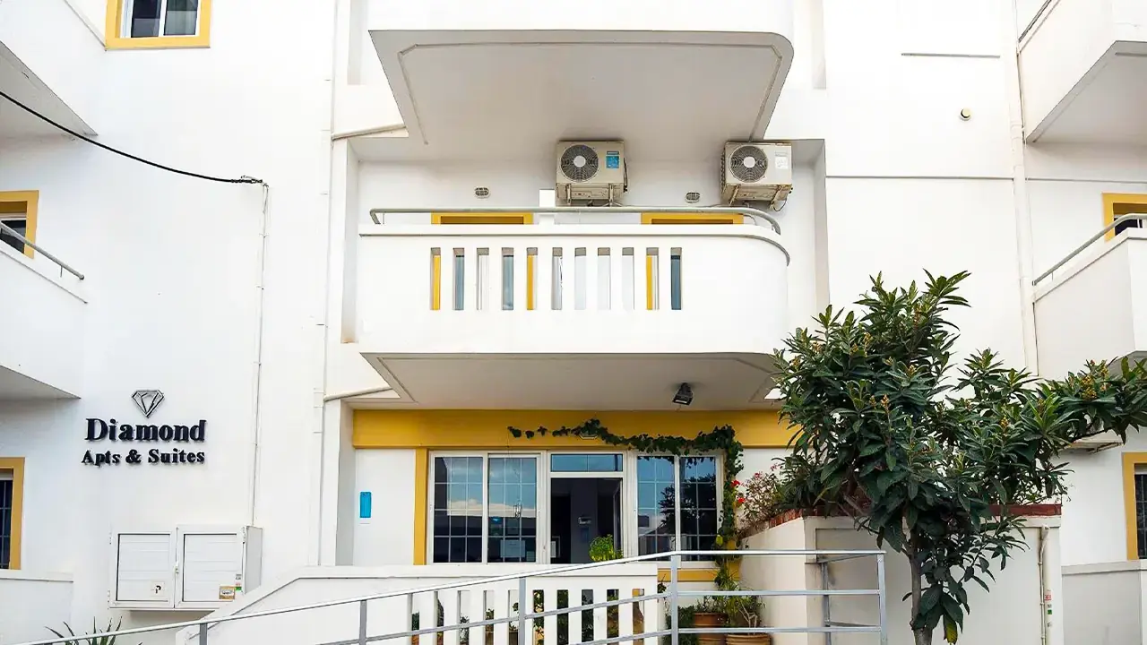 Diamond Apartments & Suites