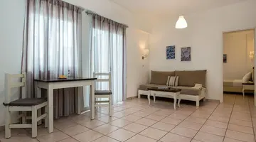 DIAMOND APTS & SUITES