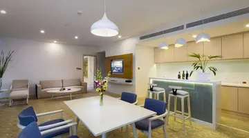 DIAMOND BAY HOTEL