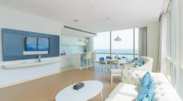 DIAMOND BAY HOTEL