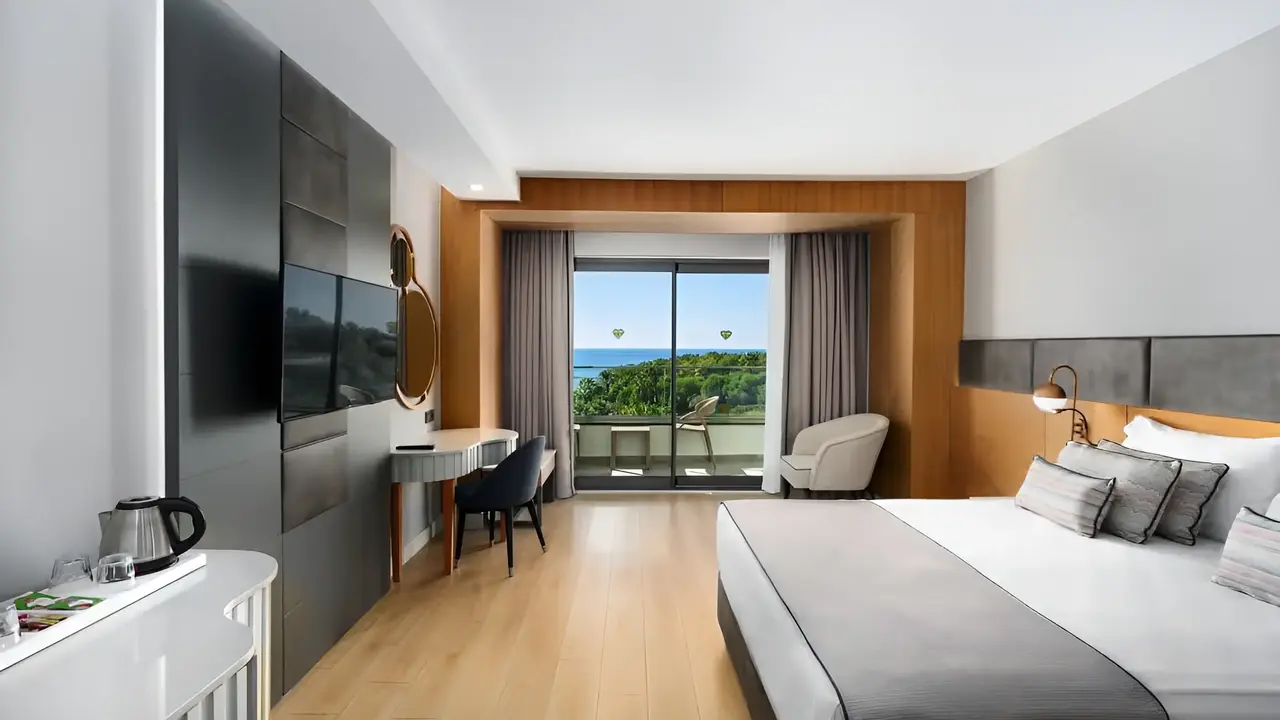 Diamond De Luxe Hotel And Spa