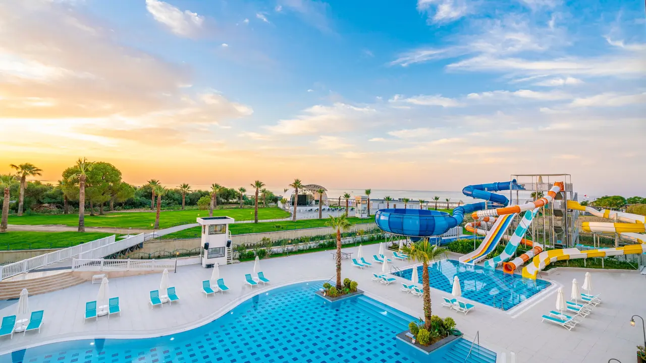 Diamond De Luxe Hotel And Spa