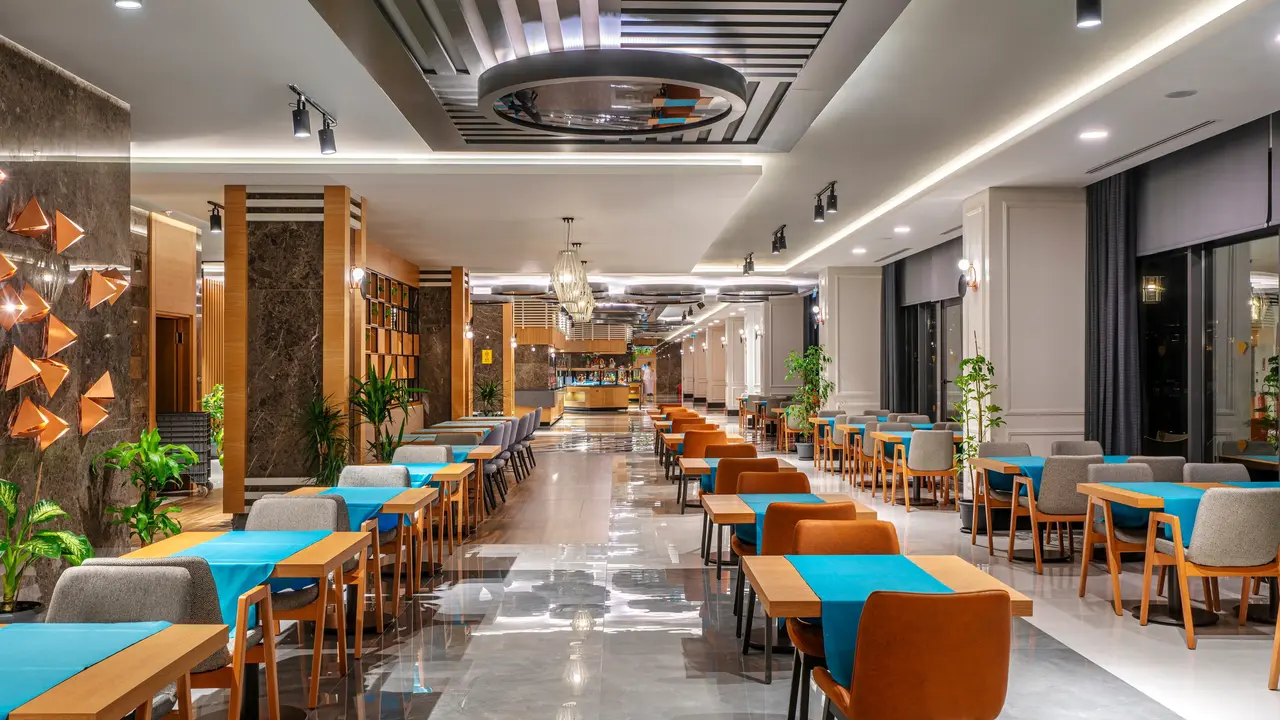Diamond De Luxe Hotel And Spa