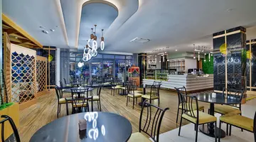 Diamond De Luxe Hotel & Spa