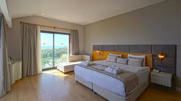 Diamond De Luxe Hotel & Spa