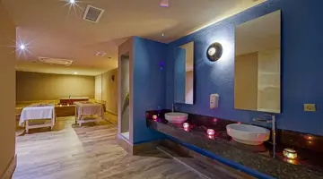 DIAMOND ELITE HOTEL & SPA ADULT ONLY
