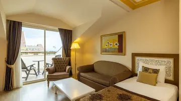 DIAMOND EXCELLENCE RESORT & SPA
