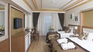 DIAMOND EXCELLENCE RESORT & SPA