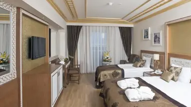 DIAMOND EXCELLENCE RESORT & SPA