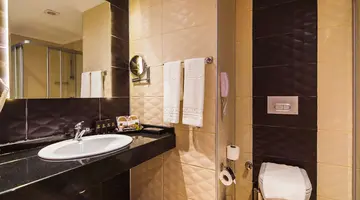 DIAMOND HILL RESORT