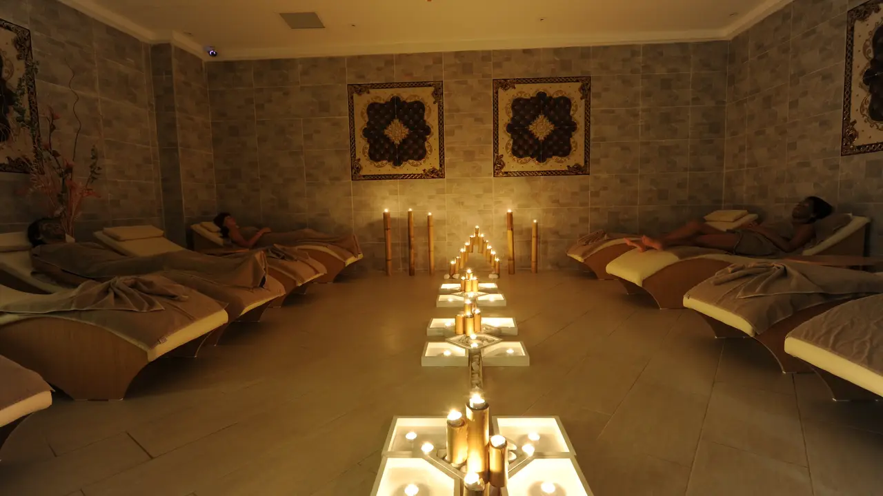 DIAMOND HILL RESORT