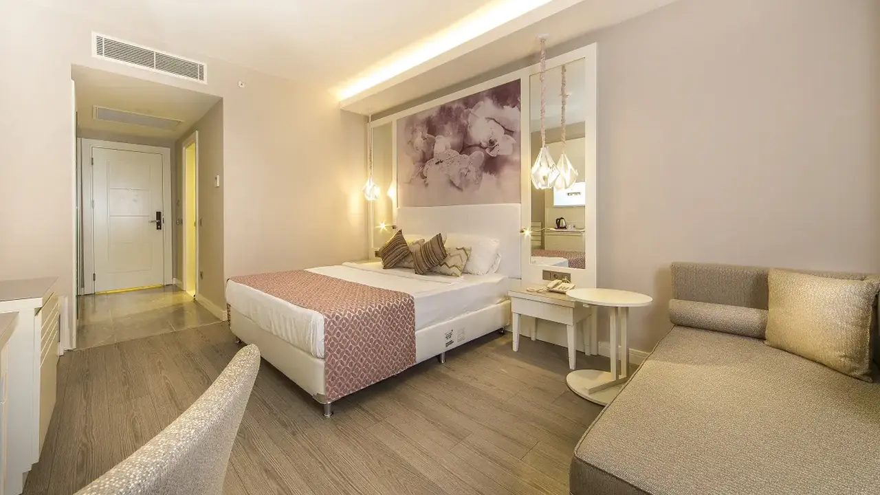 DIAMOND PREMIUM HOTEL & SPA