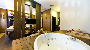 DIAMOND PREMIUM HOTEL & SPA