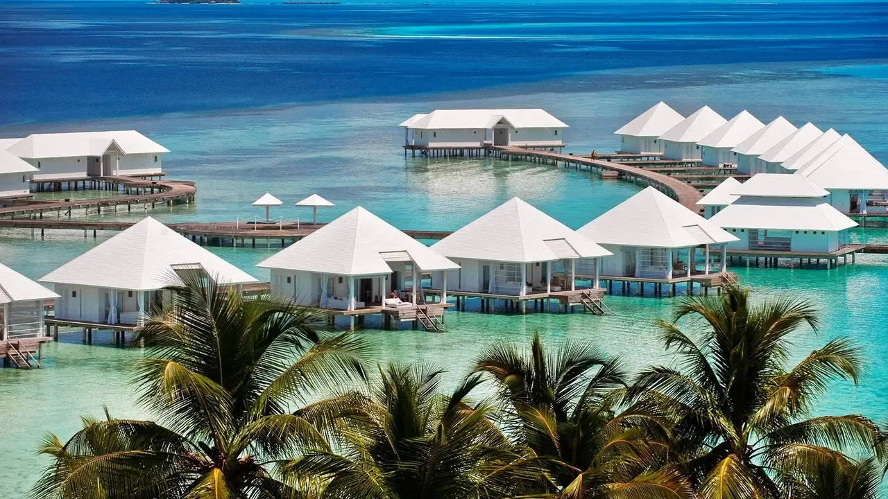Diamonds Athuruga Island Resort