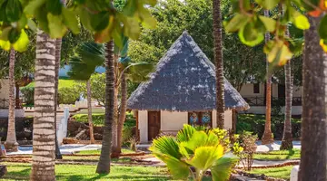 Diamonds Mapenzi Beach Club