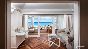 Diamonds Thudufushi