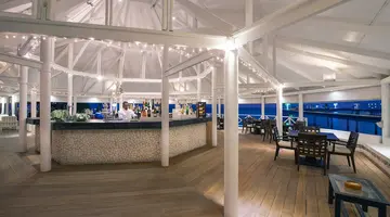 Diamonds Thudufushi